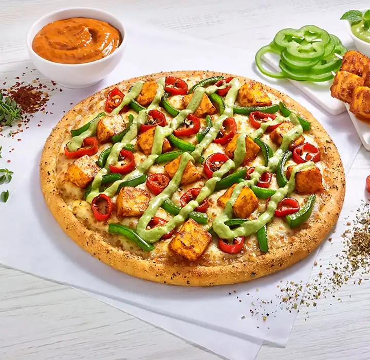 Tandoori Paneer pizza 